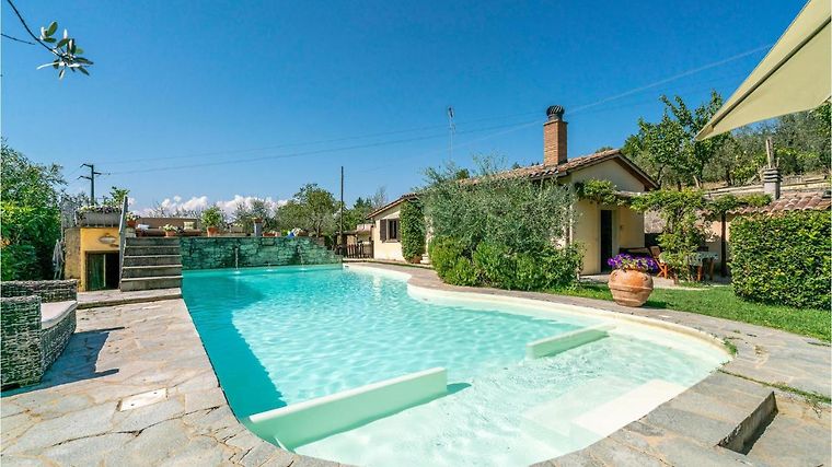 NICE HOME IN AREZZO WITH OUTDOOR SWIMMING POOL WIFI AND 1